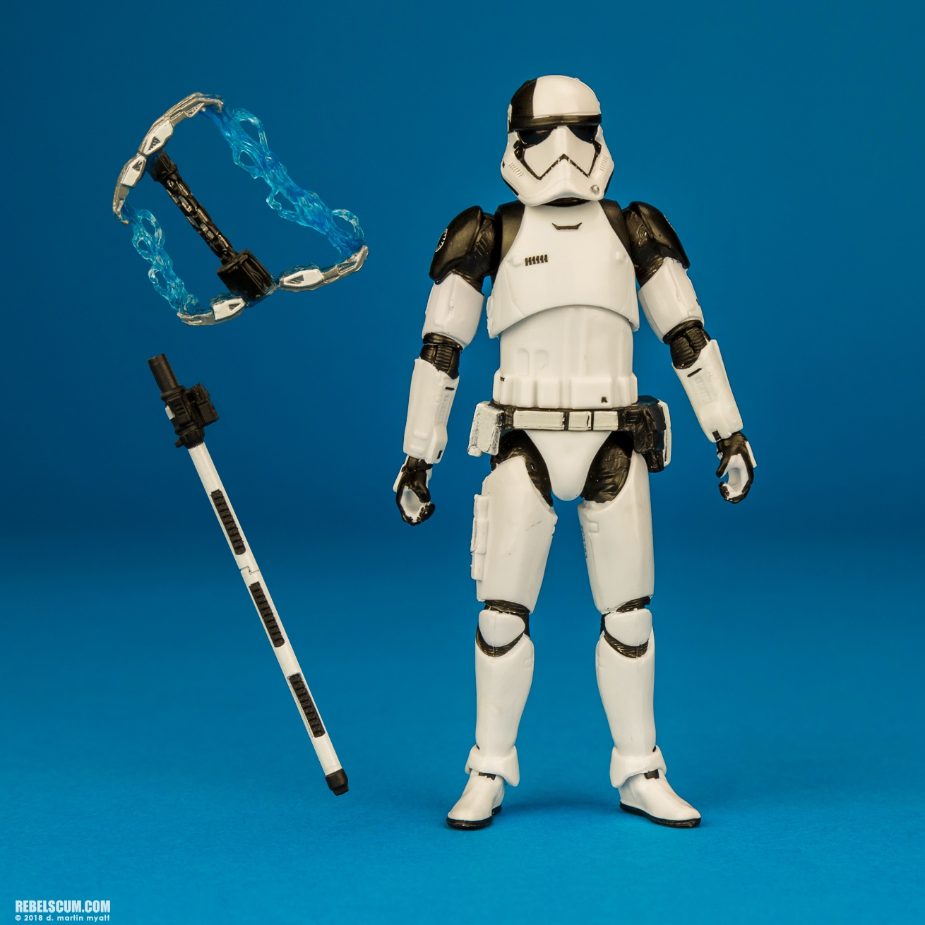 First-Order-Stormtrooper-Executioner-The-Black-Series-375-005.jpg