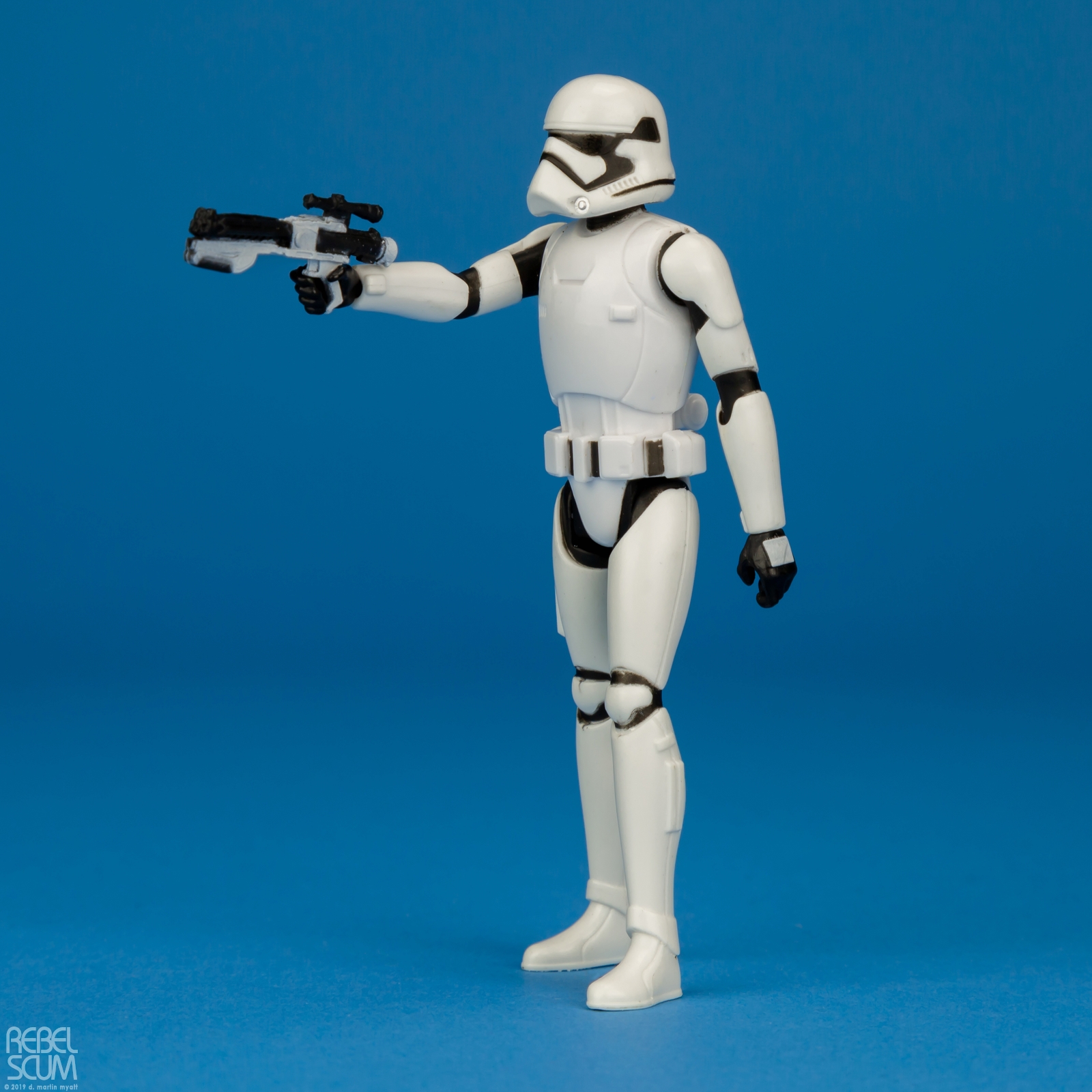 First-Order-Stormtrooper-Star-Wars-Universe-Resistance-006.jpg