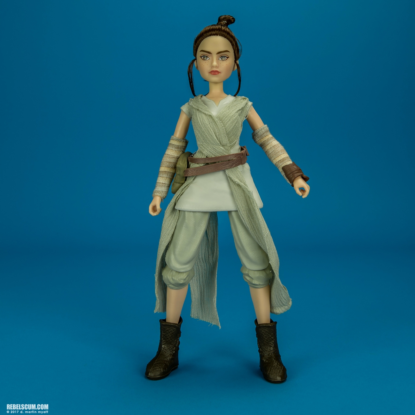 Forces-Of-Destiny-Rey-Of-Jakku-Star-Wars-Hasbro-001.jpg