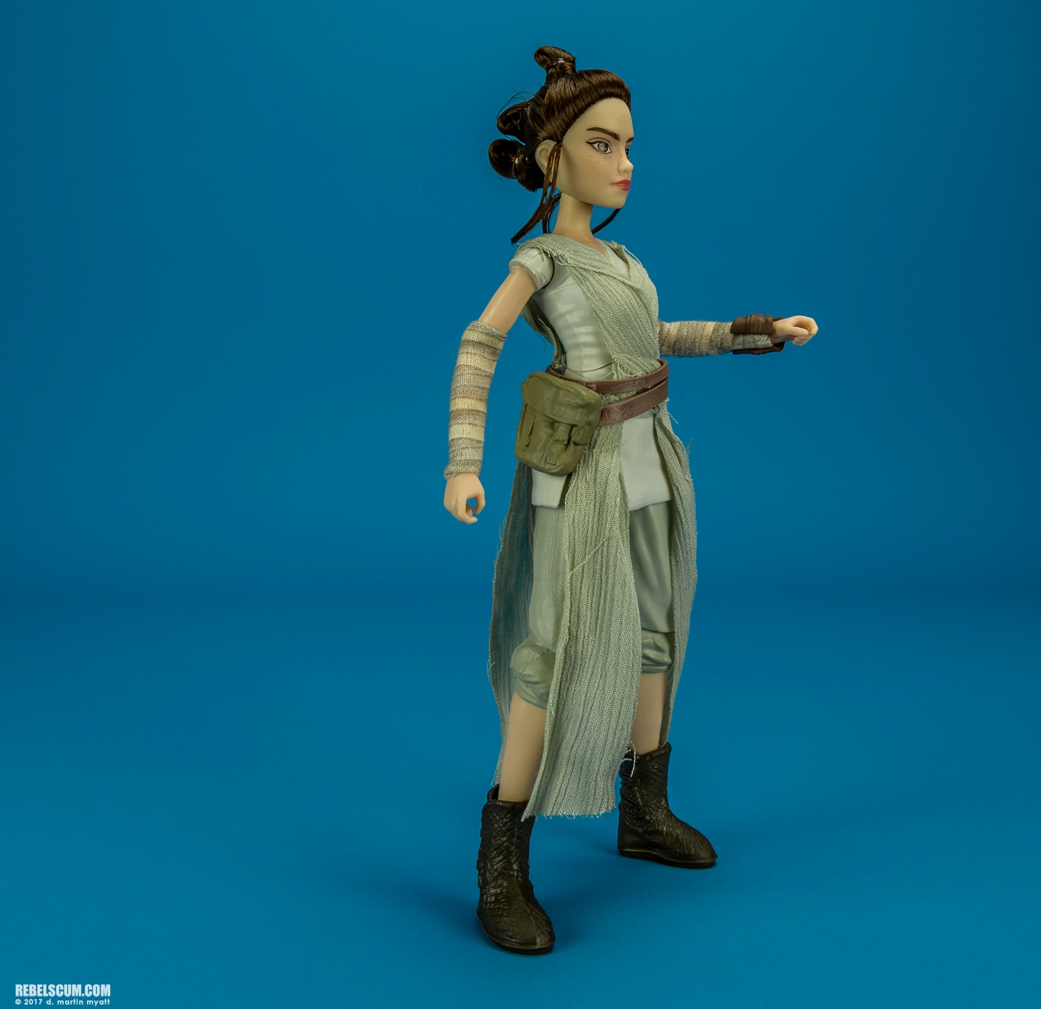 Forces-Of-Destiny-Rey-Of-Jakku-Star-Wars-Hasbro-002.jpg