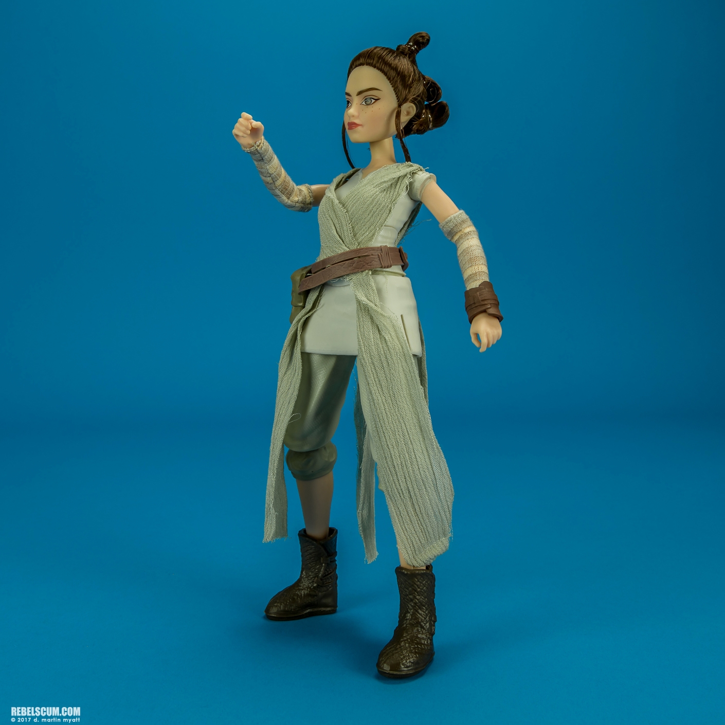 Forces-Of-Destiny-Rey-Of-Jakku-Star-Wars-Hasbro-003.jpg