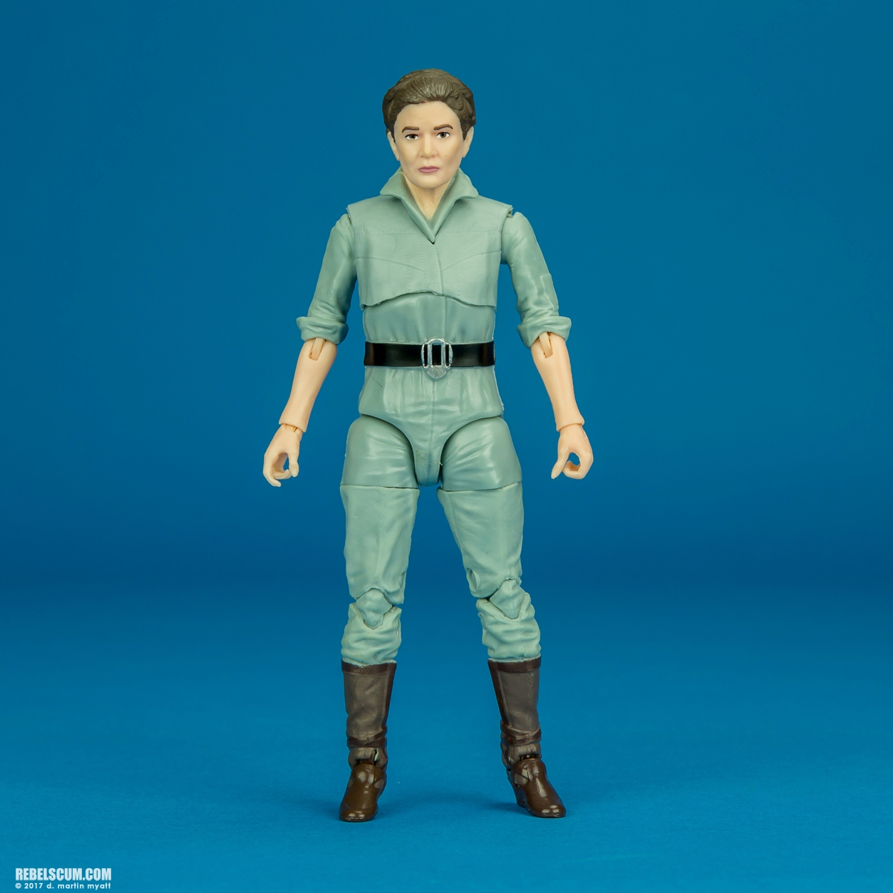 General-Leia-Organa-52-The-Black-Series-C3291-B3834-005.jpg