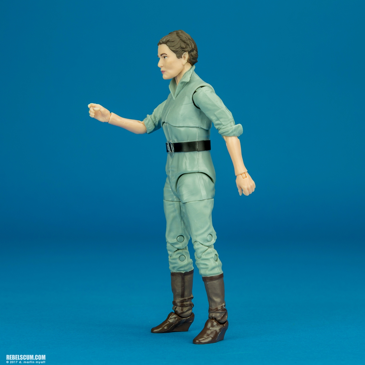 General-Leia-Organa-52-The-Black-Series-C3291-B3834-007.jpg