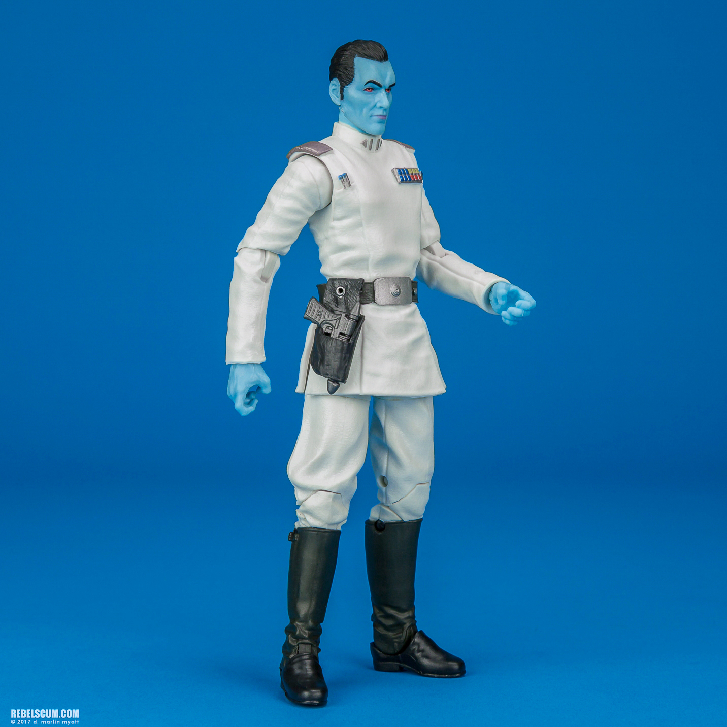 Grand-Admiral-Thrawn-47-The-Black-Series-6-Inch-002.jpg