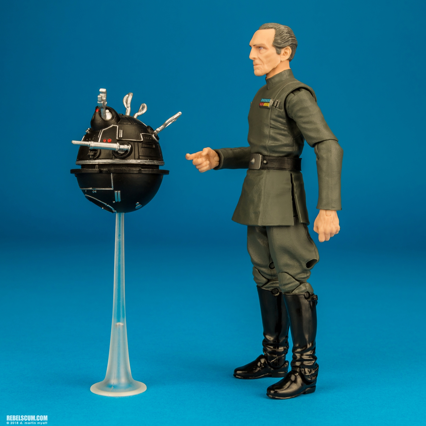 Grand-Moff-Tarkin-63-The-Black-Series-6-inch-hasbro-003.jpg