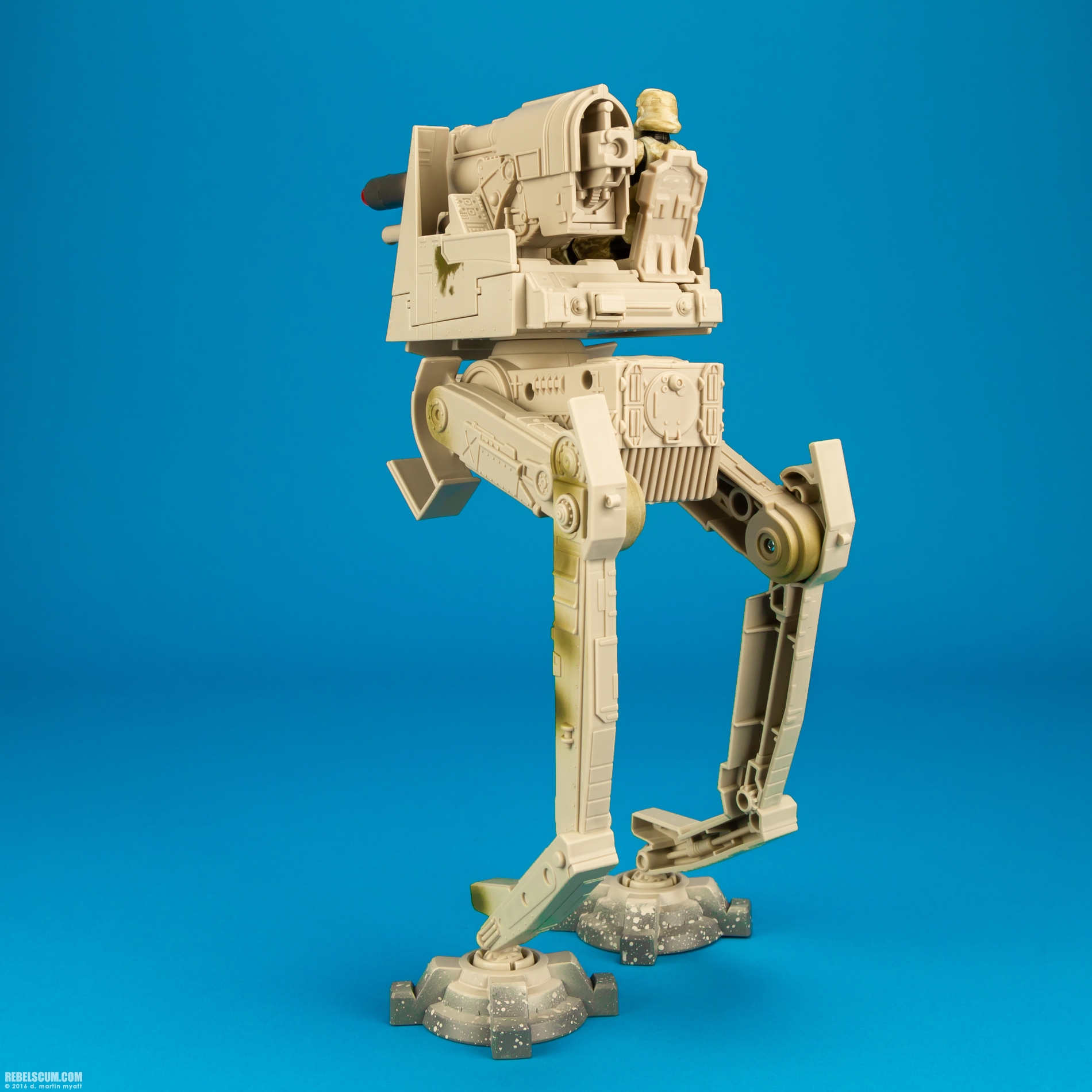 Imperial-AT-DT-Walker-Solo-Star-Wars-Universe-Hasbro-003.jpg