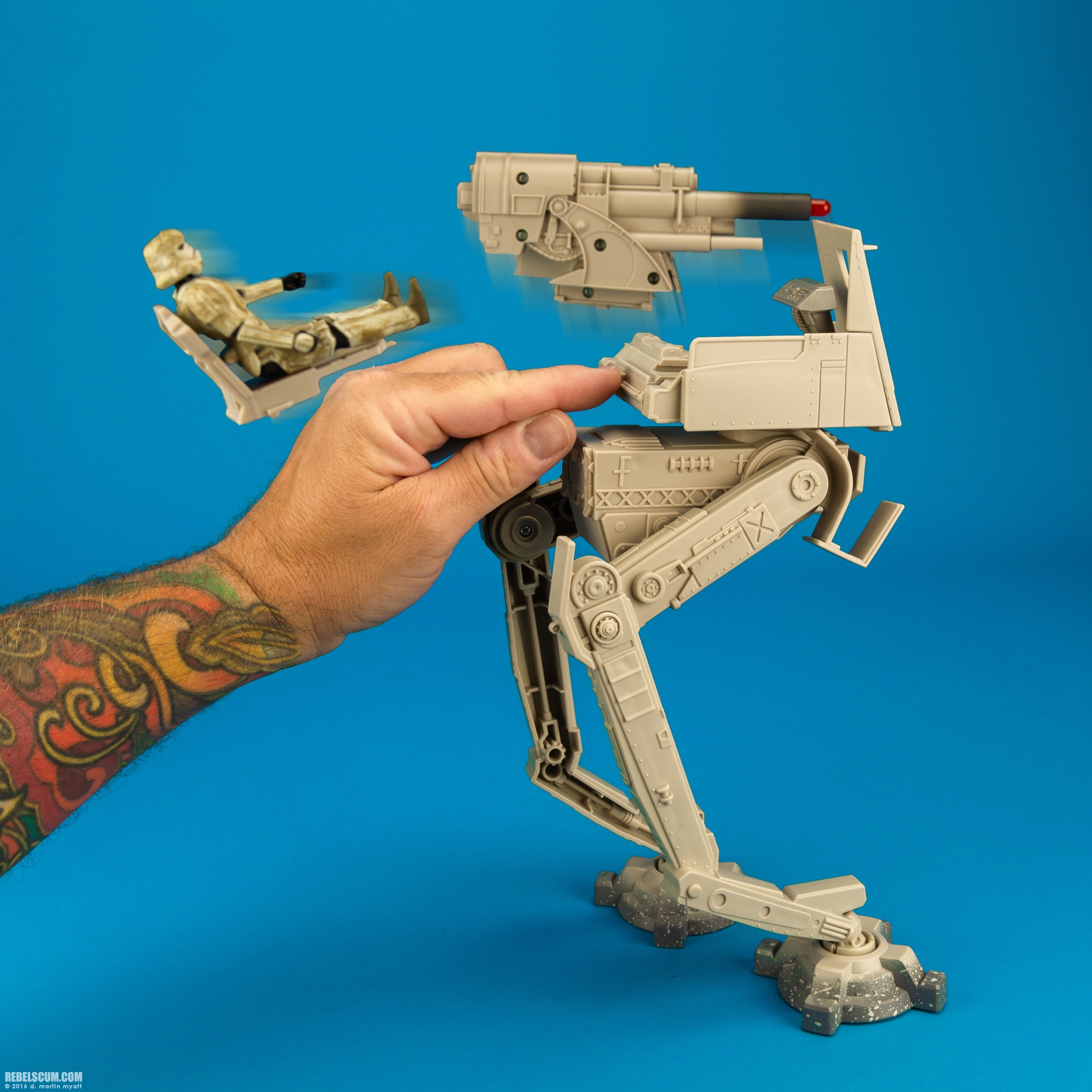 Imperial-AT-DT-Walker-Solo-Star-Wars-Universe-Hasbro-013.jpg