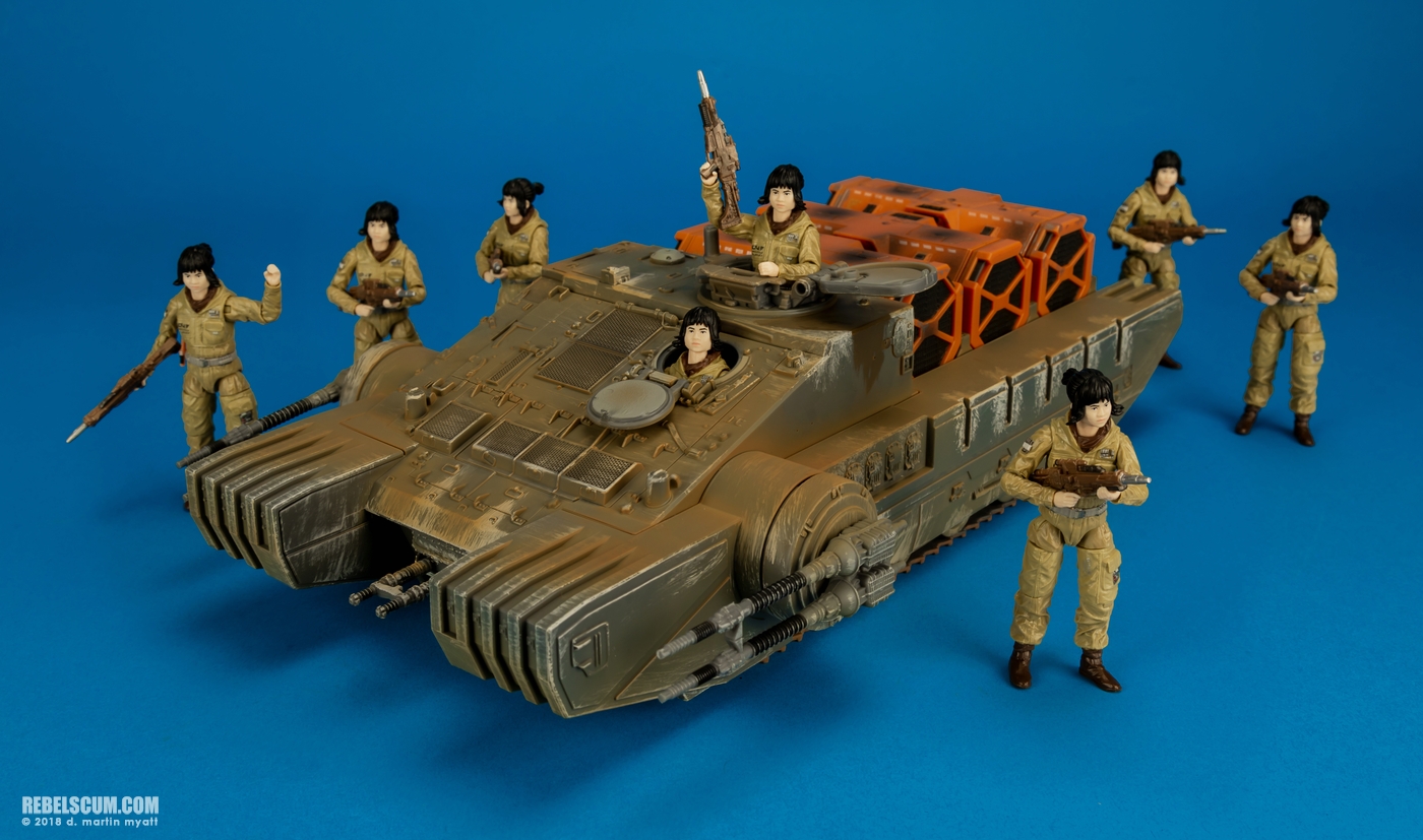 Imperial-Combat-Assault-Tank-The-Vintage-Collection-Hasbro-016.jpg