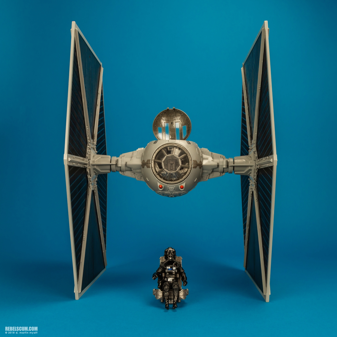 Imperial-TIE-Fighter-Star-Wars-The-Vintage-Collection-hasbro-027.jpg