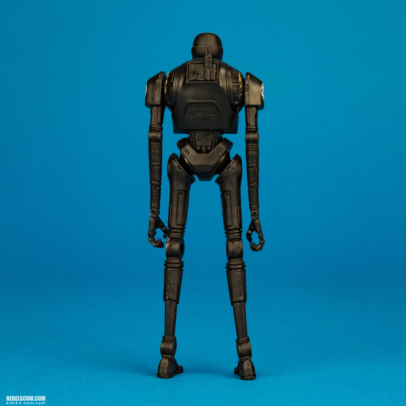 K-2SO-with-a-blaster-Star-Wars-Universe-ForceLink-2-004.jpg