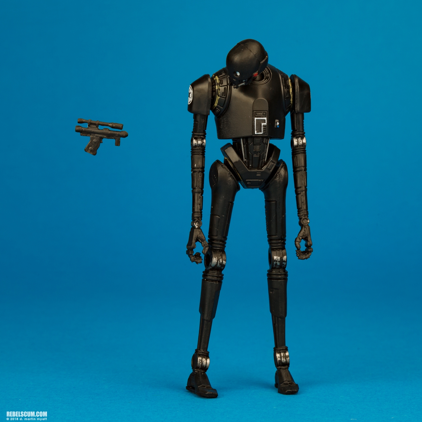 K-2SO-with-a-blaster-Star-Wars-Universe-ForceLink-2-005.jpg