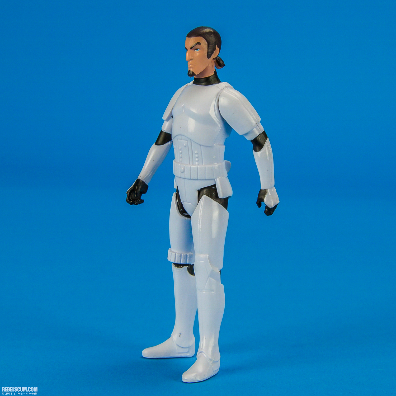 Kanan-Jarrus-Stormtrooper-Disguise-Rogue-One-Rebels-003.jpg