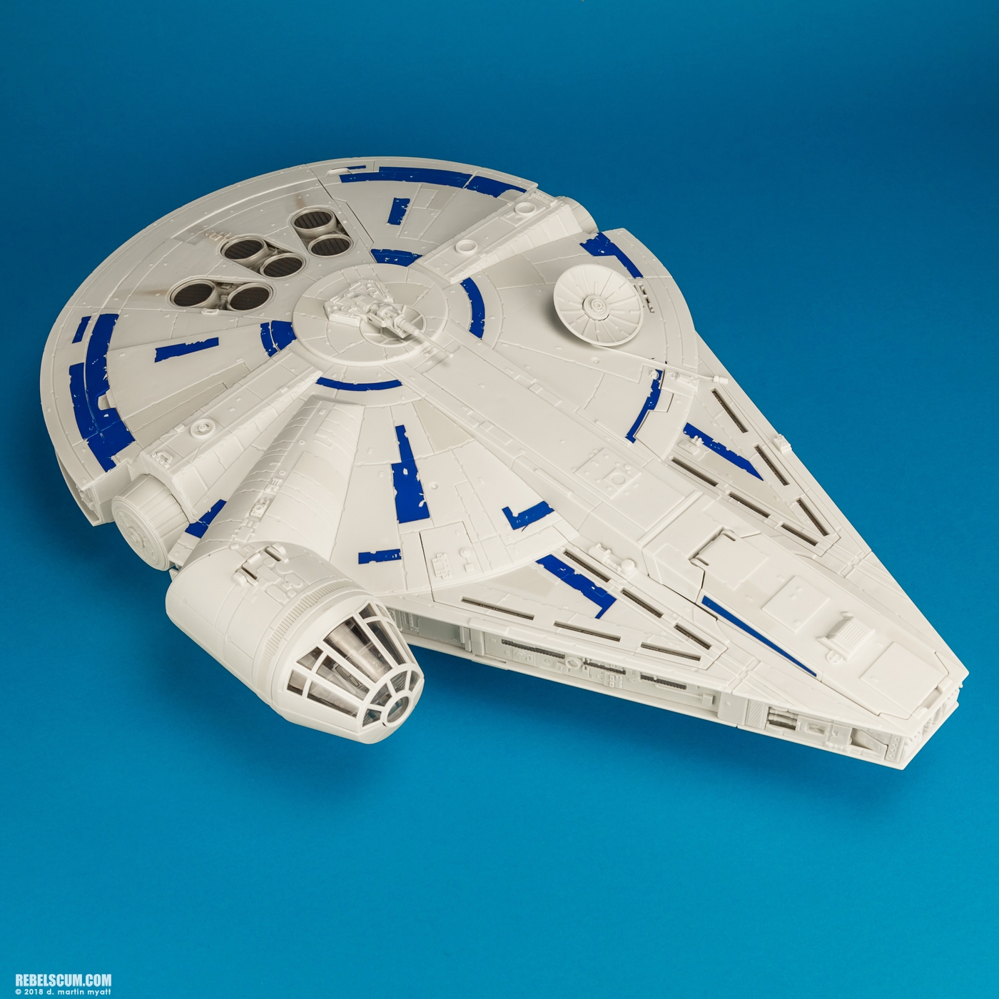 Kessel-Run-Millennium-Falcon-Solo-Star-Wars-Universe-Hasbro-007.jpg