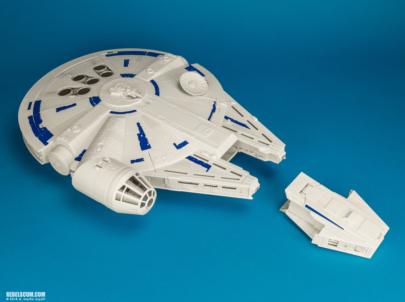 Kessel-Run-Millennium-Falcon-Solo-Star-Wars-Universe-Hasbro-009.jpg