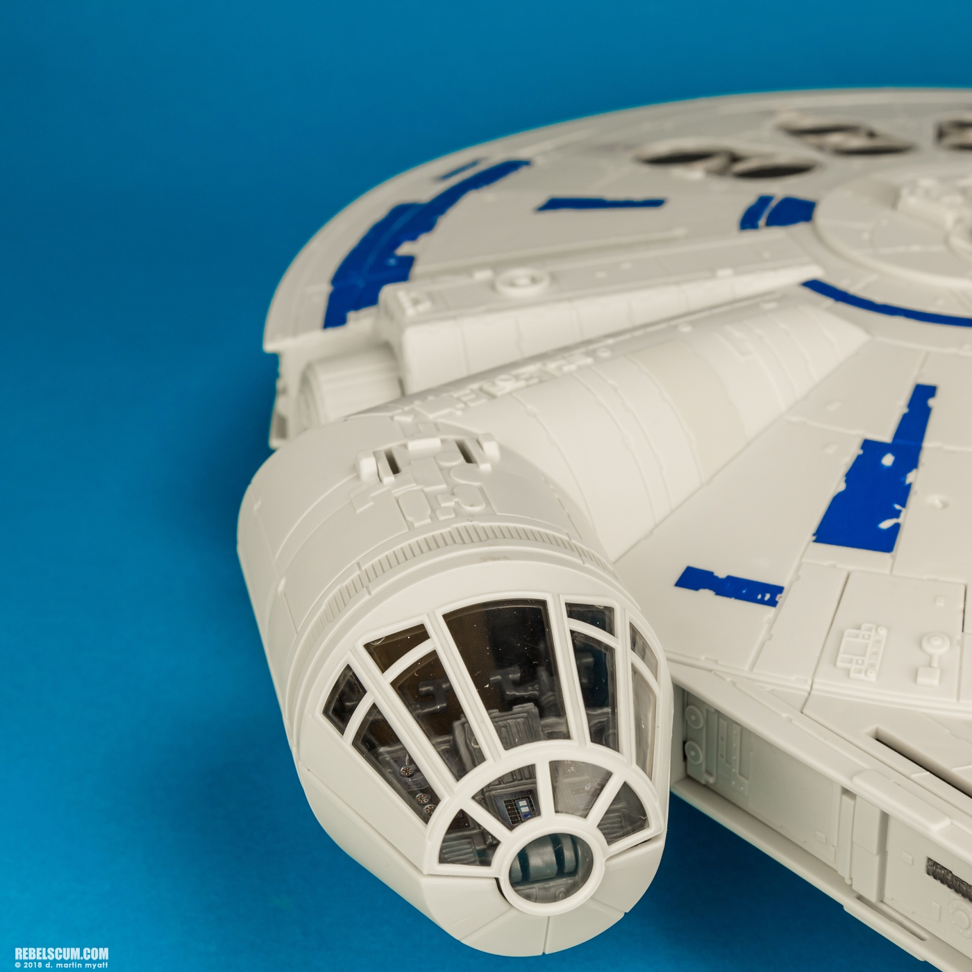 Kessel-Run-Millennium-Falcon-Solo-Star-Wars-Universe-Hasbro-020.jpg