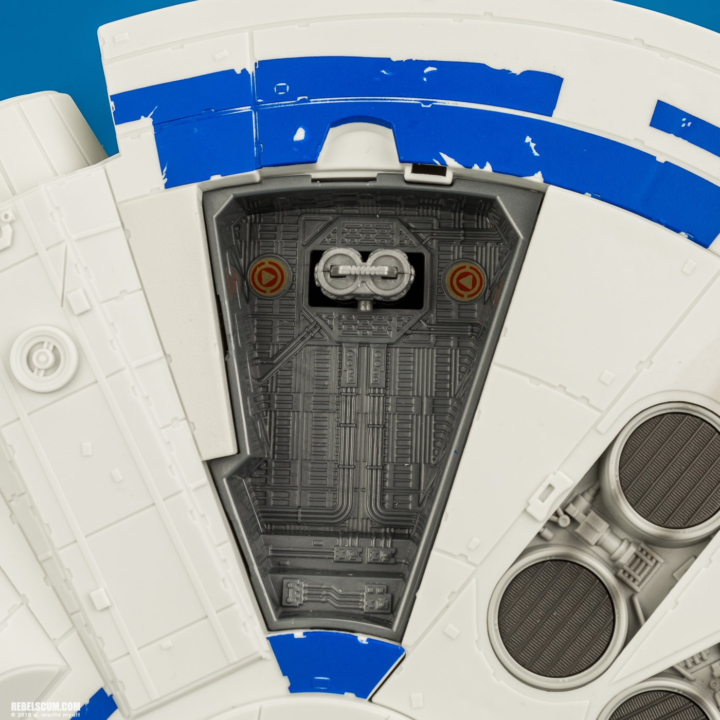 Kessel-Run-Millennium-Falcon-Solo-Star-Wars-Universe-Hasbro-028.jpg