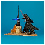 Kylo-Ren-03-Star-Wars-The-Black-Series-Centerpiece-Hasbro-005.jpg