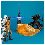 Kylo-Ren-03-Star-Wars-The-Black-Series-Centerpiece-Hasbro-011.jpg