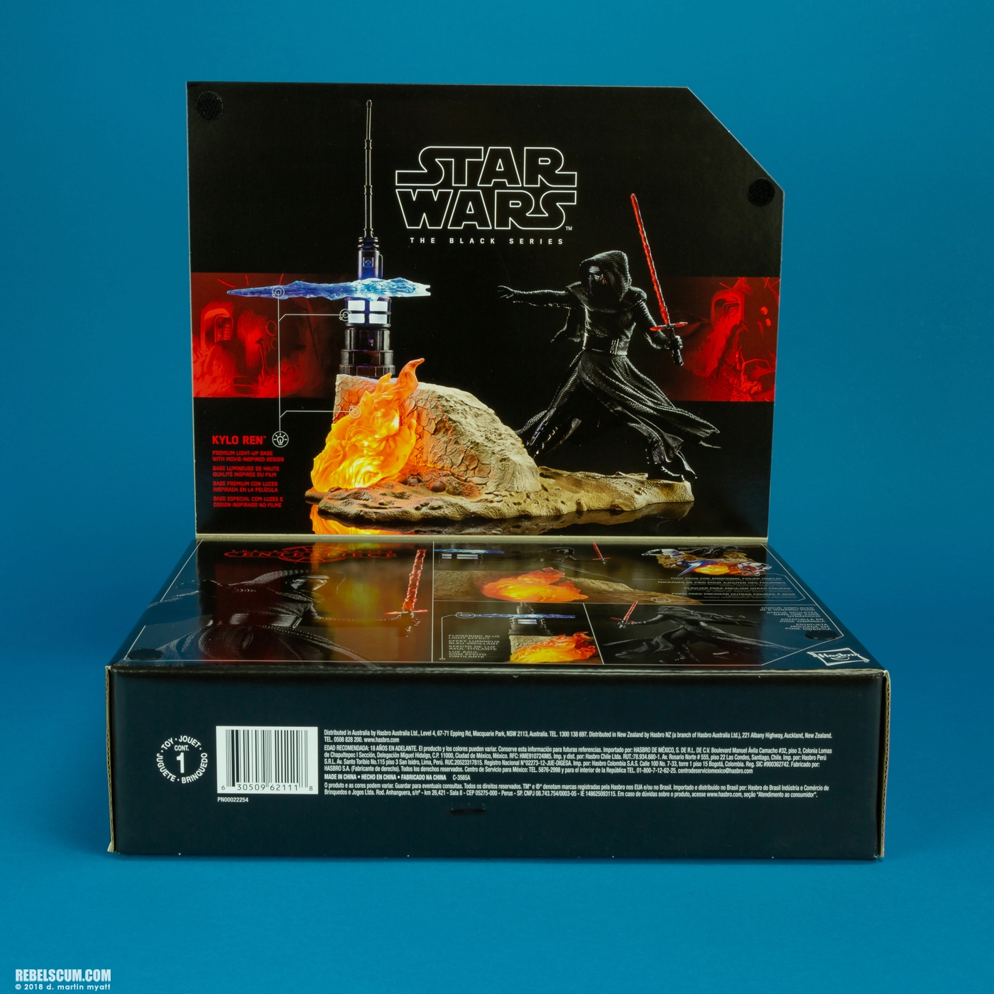 Kylo-Ren-03-Star-Wars-The-Black-Series-Centerpiece-Hasbro-022.jpg