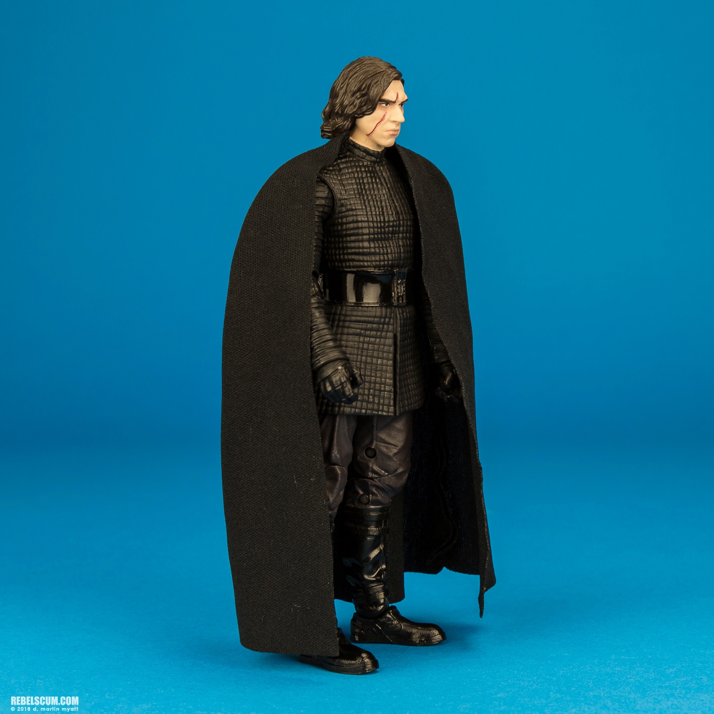 Kylo-Ren-Throne-Room-Star-Wars-The-Black-Series-6-Inch-006.jpg