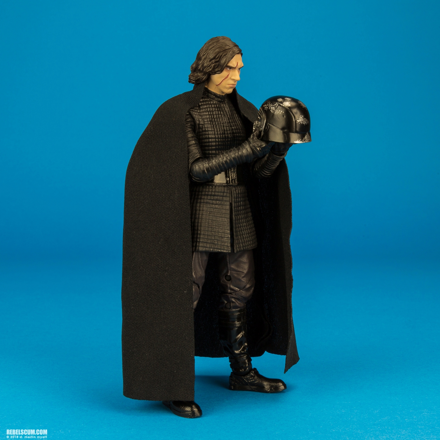 Kylo-Ren-Throne-Room-Star-Wars-The-Black-Series-6-Inch-019.jpg