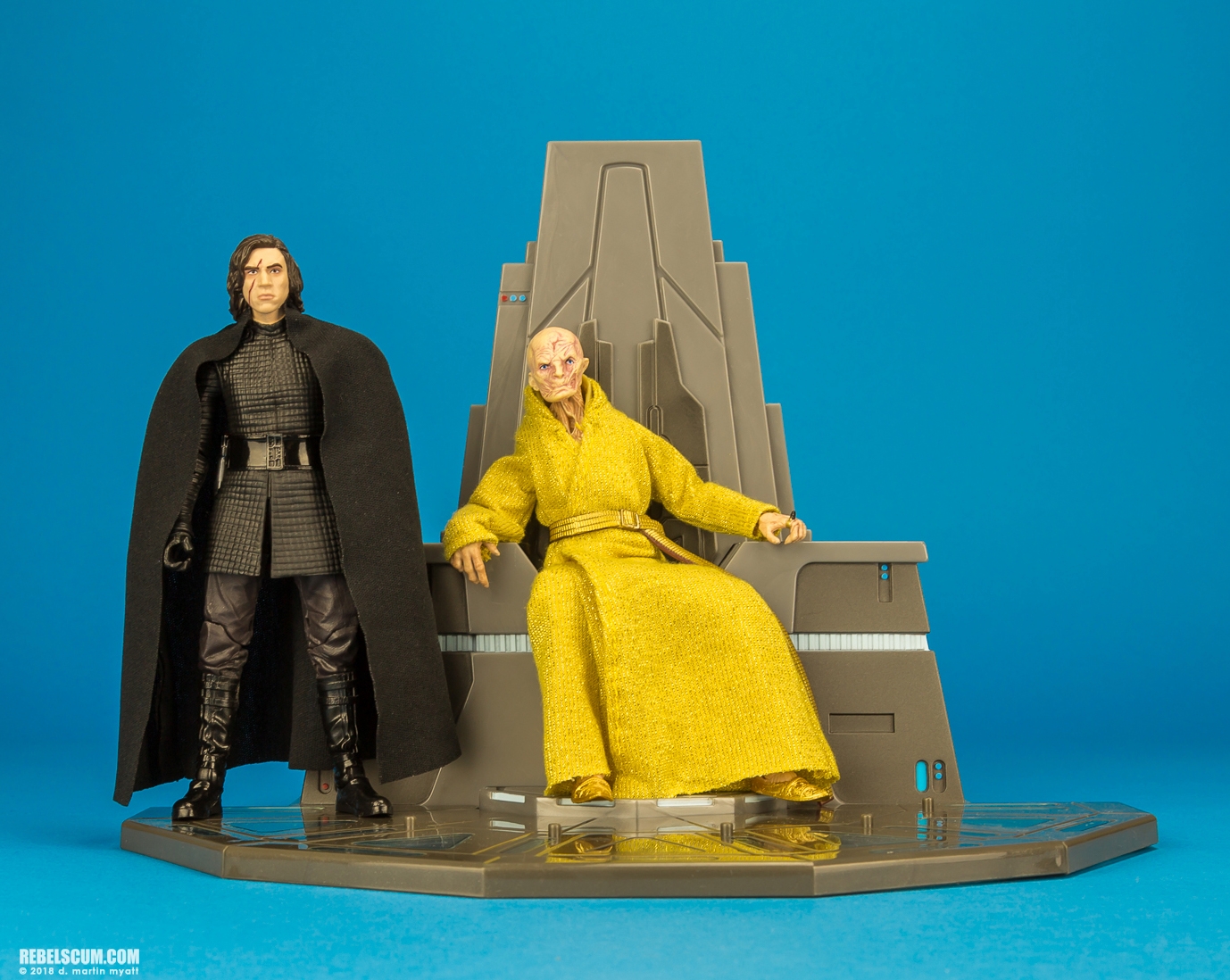 Kylo-Ren-Throne-Room-Star-Wars-The-Black-Series-6-Inch-020.jpg