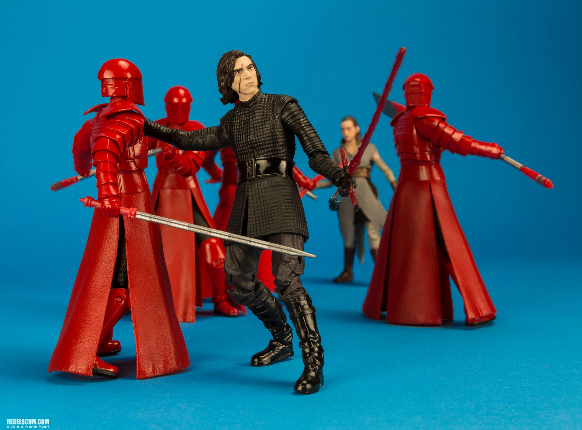 Kylo-Ren-Throne-Room-Star-Wars-The-Black-Series-6-Inch-024.jpg