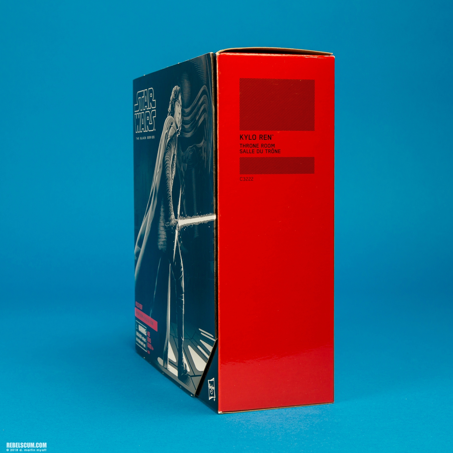 Kylo-Ren-Throne-Room-Star-Wars-The-Black-Series-6-Inch-029.jpg