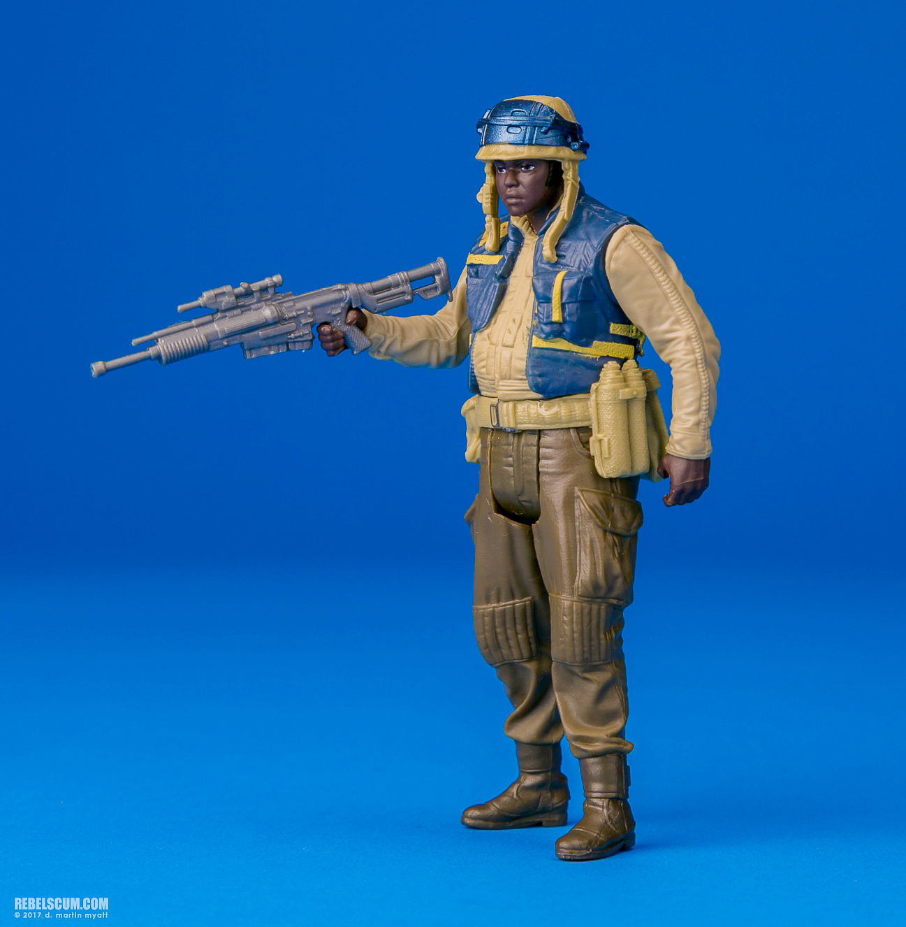 Lieutenant-Sefla-C1975-B7072-Rogue-One-Hasbro-012.jpg