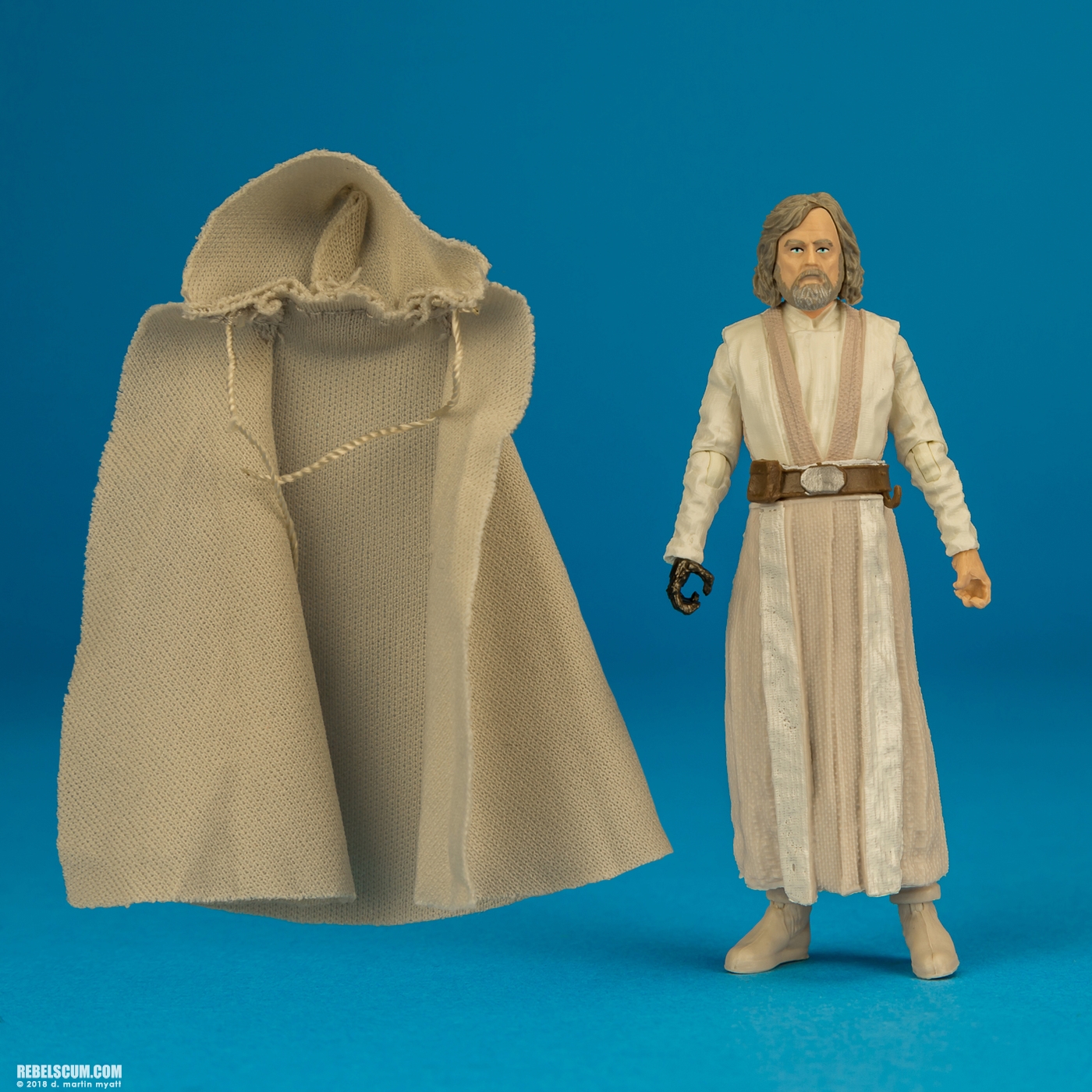 Luke-Skywalker-Jedi-Master-Star-Wars-The-Black-Series-009.jpg