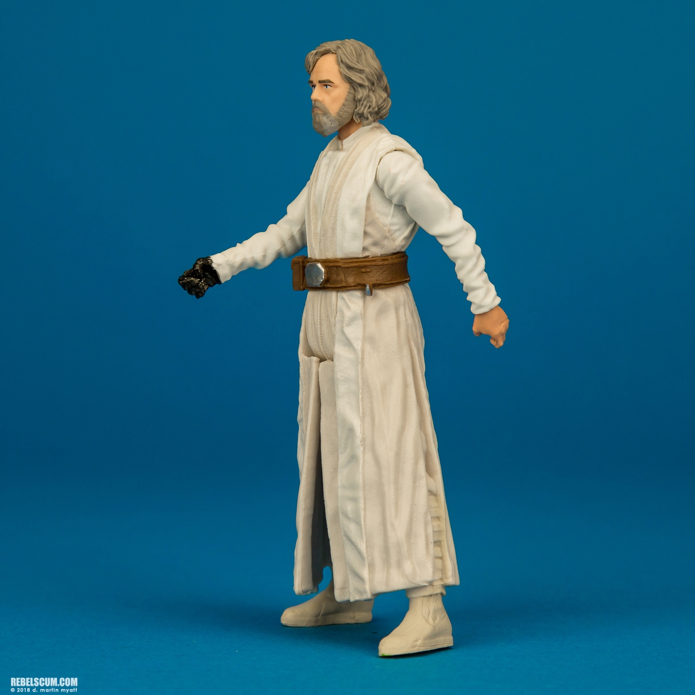 Luke-Skywalker-Jedi-Master-Star-Wars-Universe-ForceLink-2-003.jpg