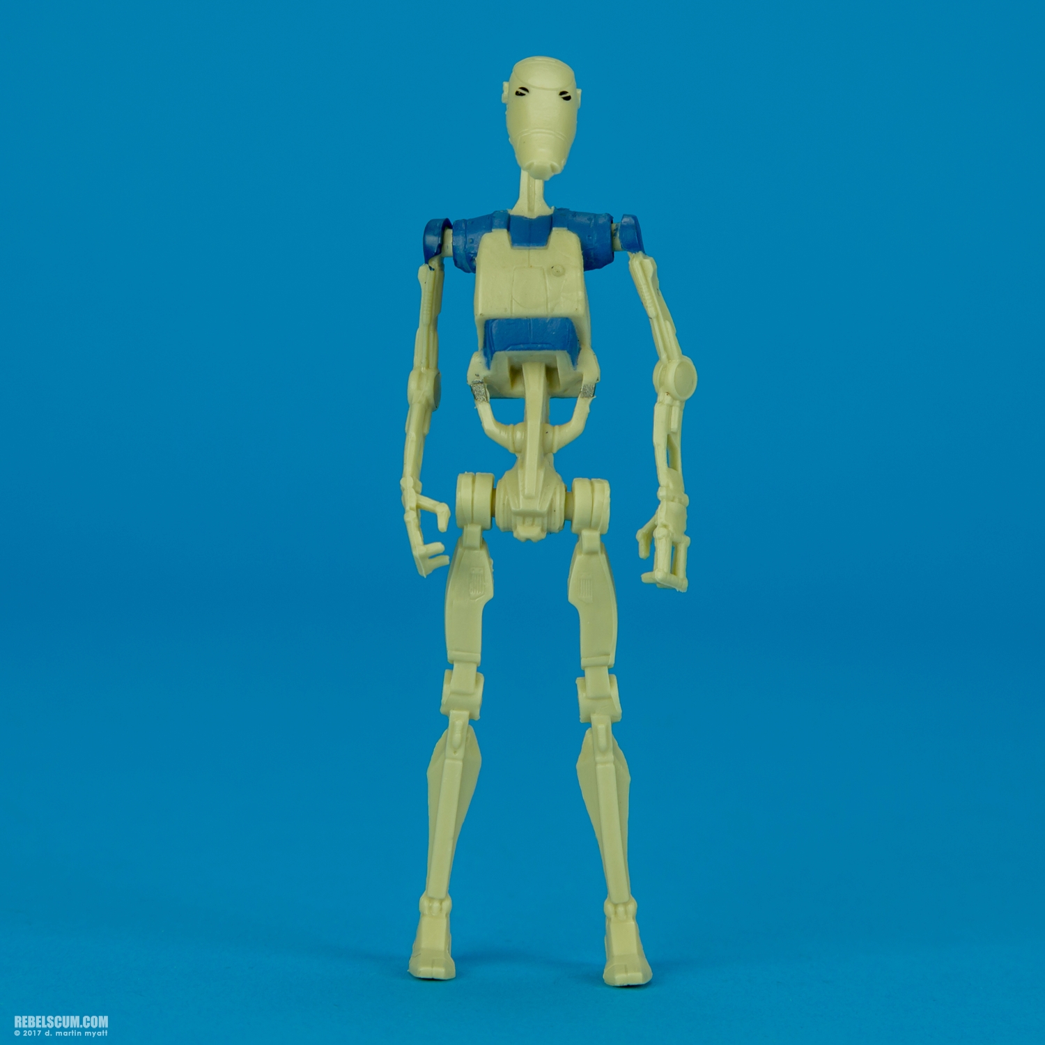 MTT-Droid-Fighter-A0920-A0918-Movie-Heroes-Hasbro-001.jpg