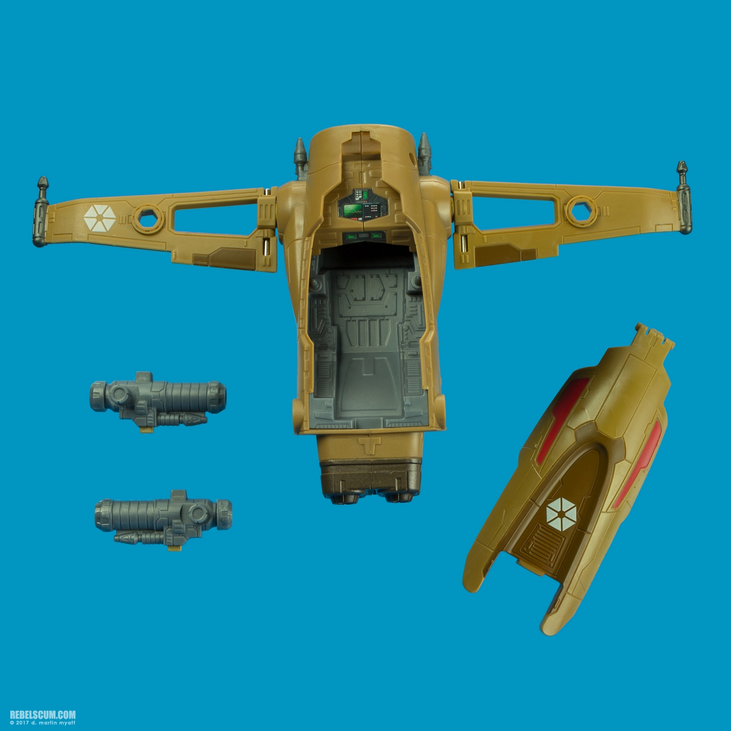 MTT-Droid-Fighter-A0920-A0918-Movie-Heroes-Hasbro-018.jpg