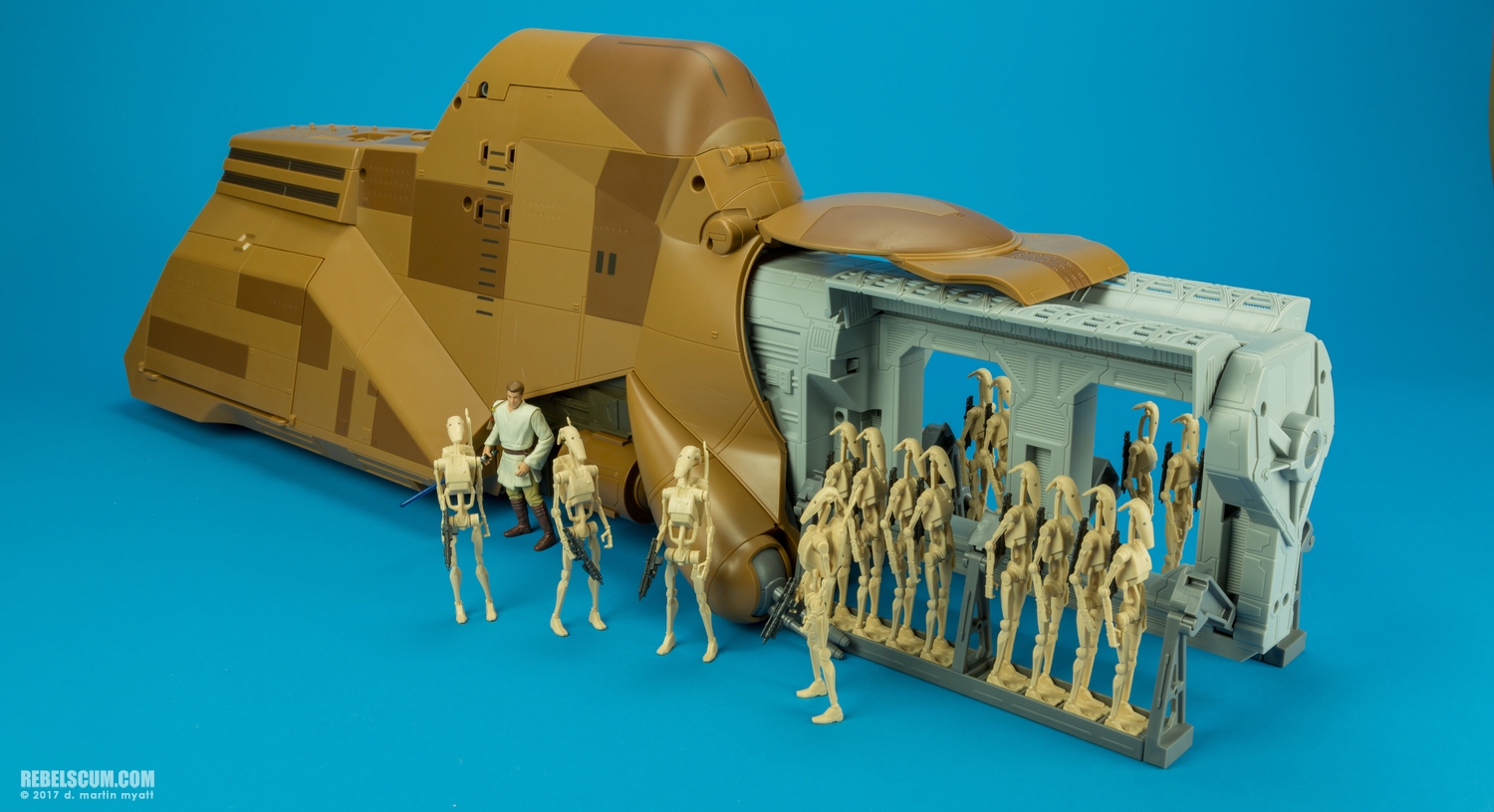 MTT-Multi-Troop-Transport-37905-Movie-Heroes-Hasbro-052.jpg