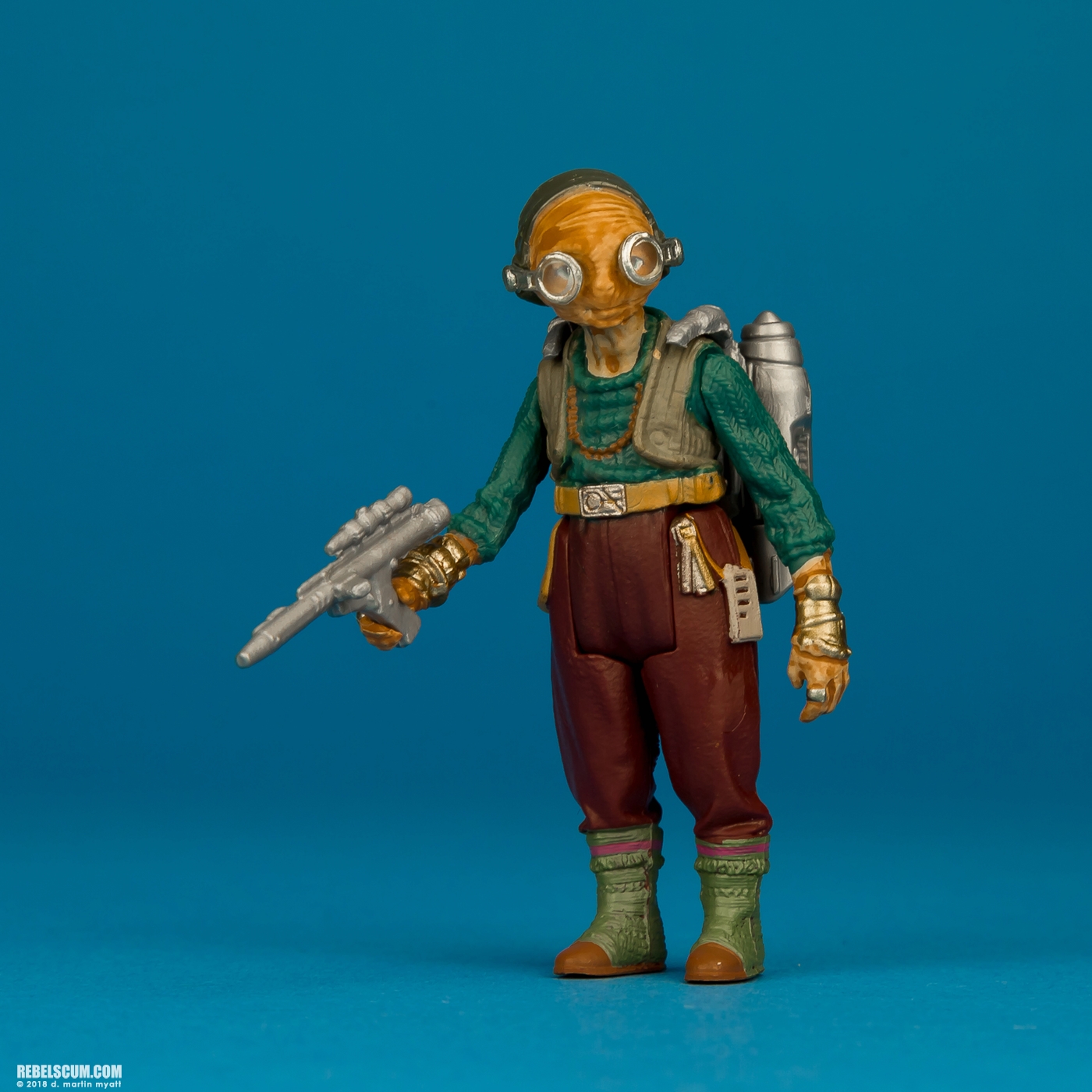 Maz-Kanata-Solo-Star-Wars-Universe-ForceLink-2-Hasbro-006.jpg