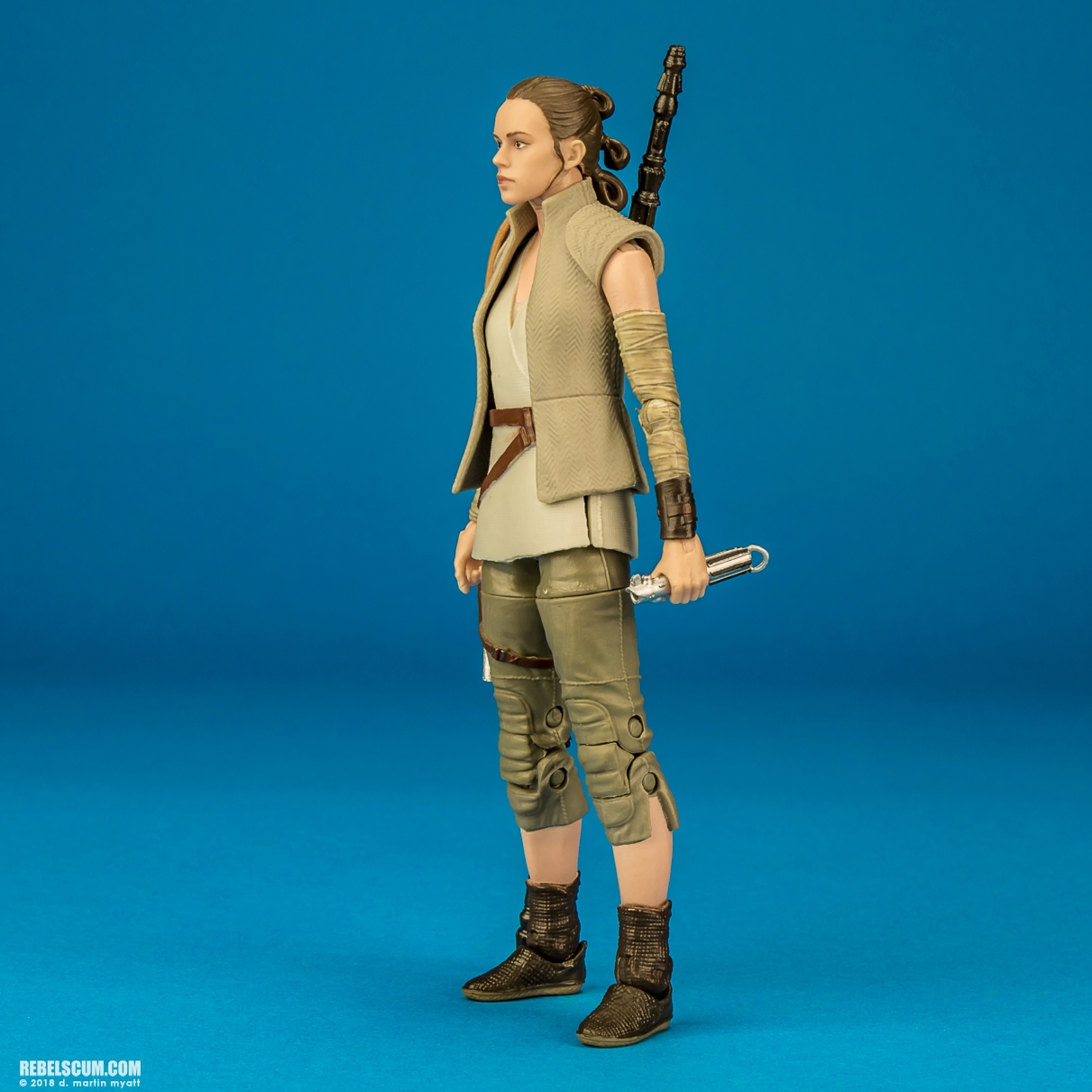 Rey-Island-Journey-58-Star-Wars-The-Black-Series-6-inch-003.jpg