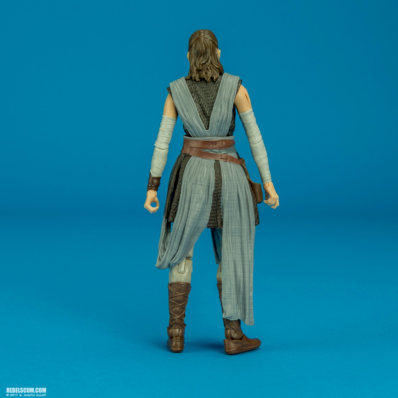 Rey-Jedi-Training-44-The-Black-Series-6-inch-Hasbro-004.jpg