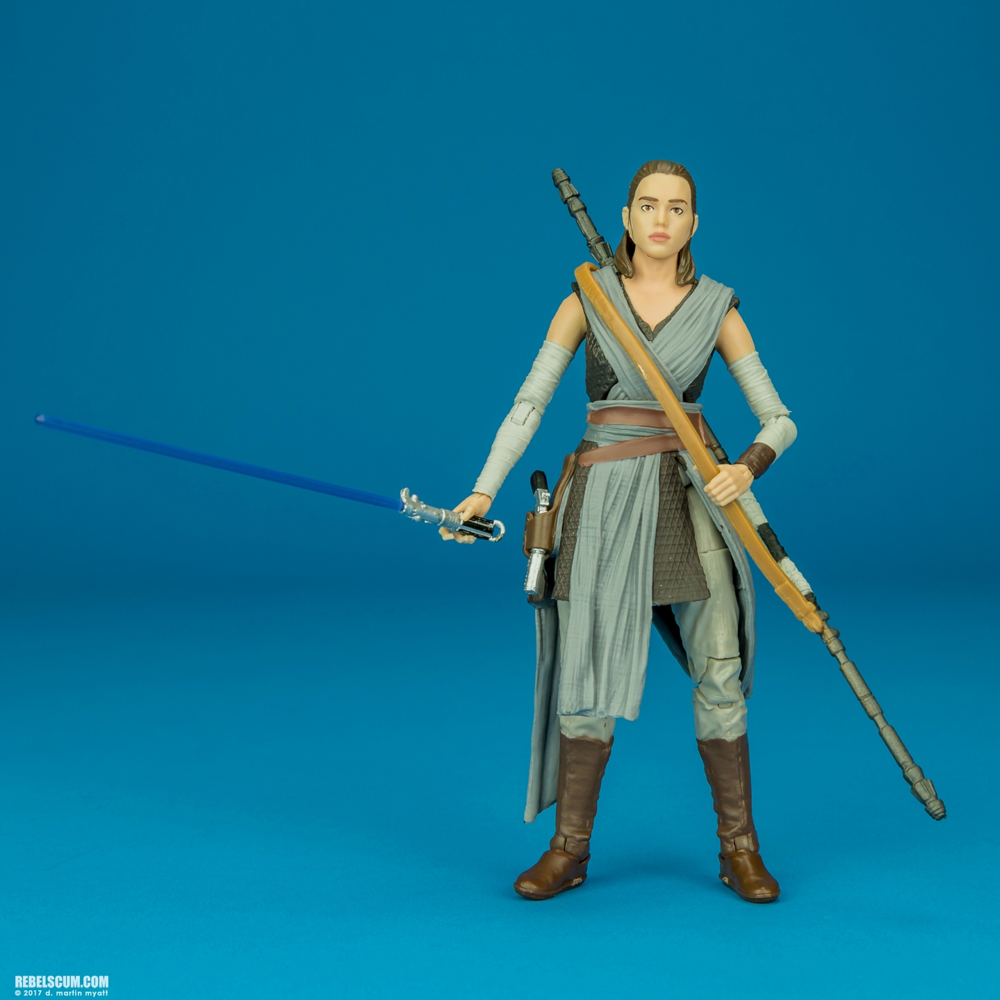 Rey-Jedi-Training-44-The-Black-Series-6-inch-Hasbro-006.jpg