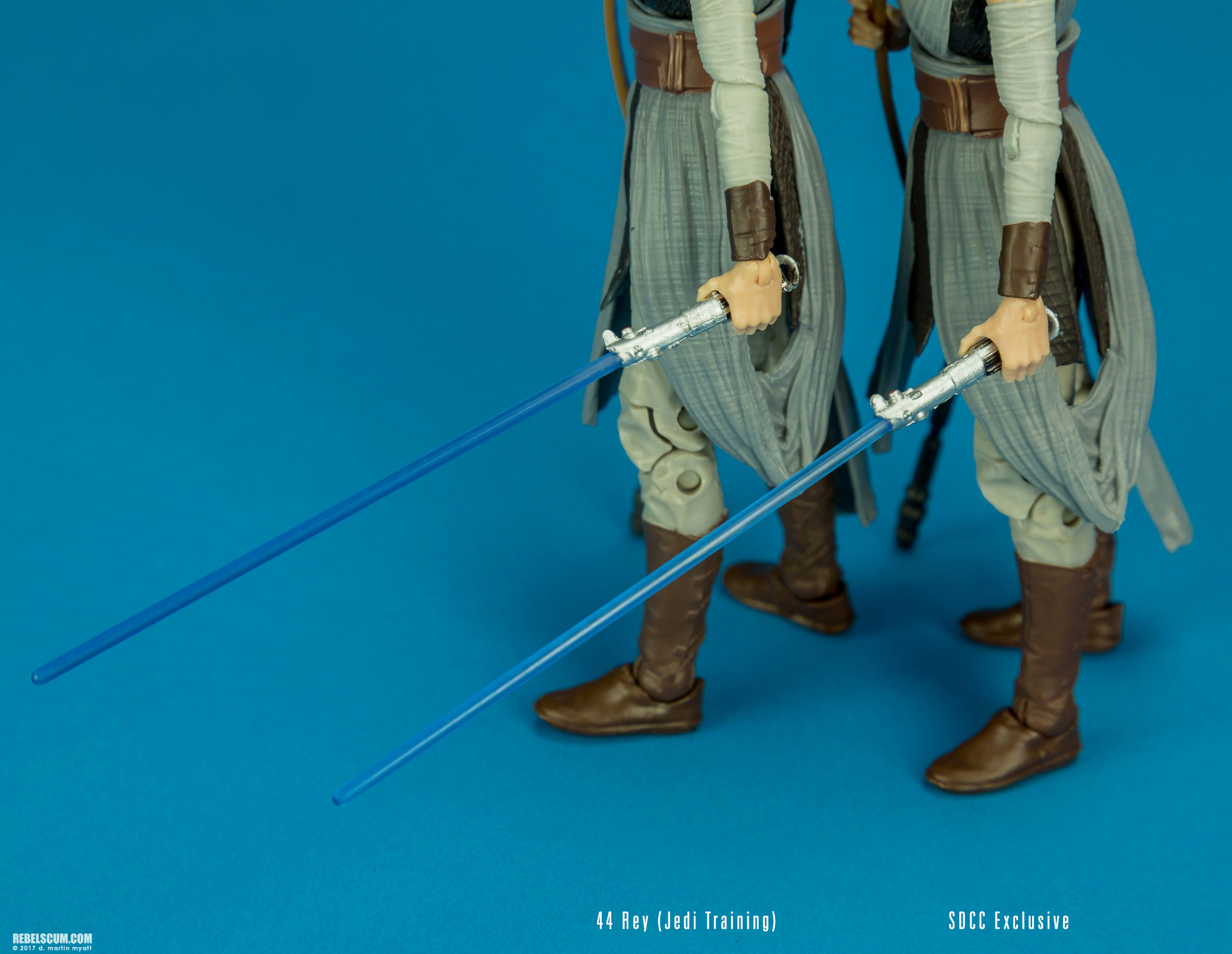 Rey-Jedi-Training-44-The-Black-Series-6-inch-Hasbro-009.jpg