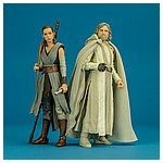 Rey-Luke-Skywalker-The-Black-Series-2017-San-Diego-Comic-Con-019.jpg