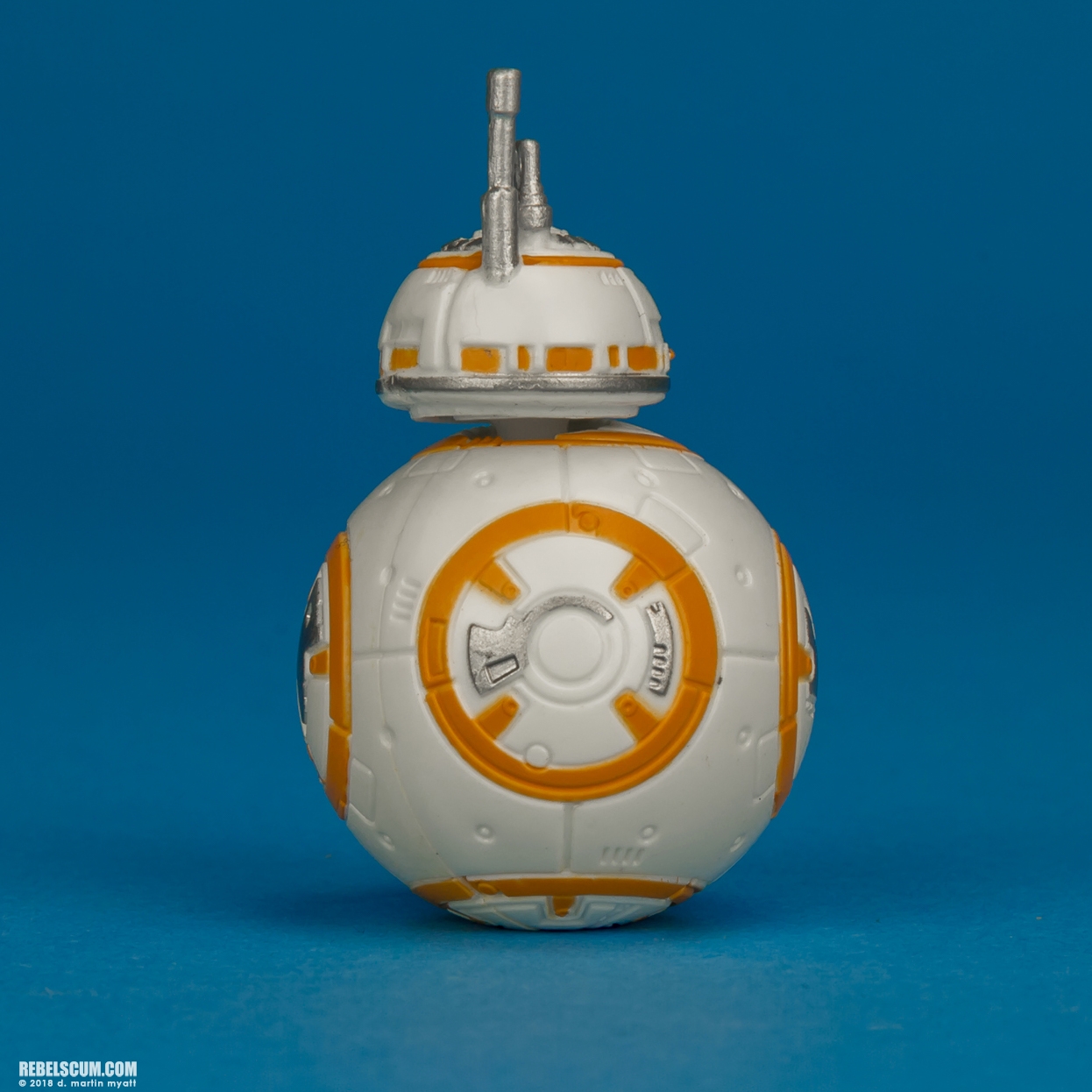 Rose-First-Order-Disguise-BB-8-BB-9E-Star-Wars-Universe-008.jpg