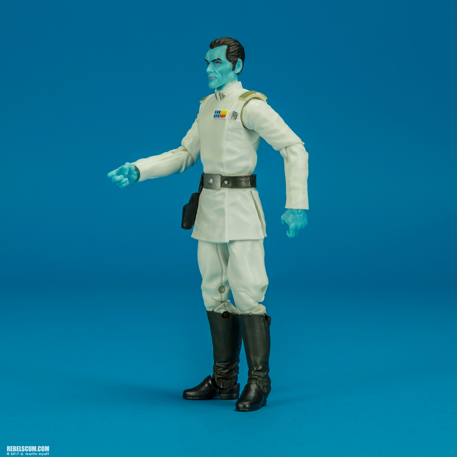 San-Diego-Comic-Con-2017-Grand-Admiral-Thrawn-003.jpg