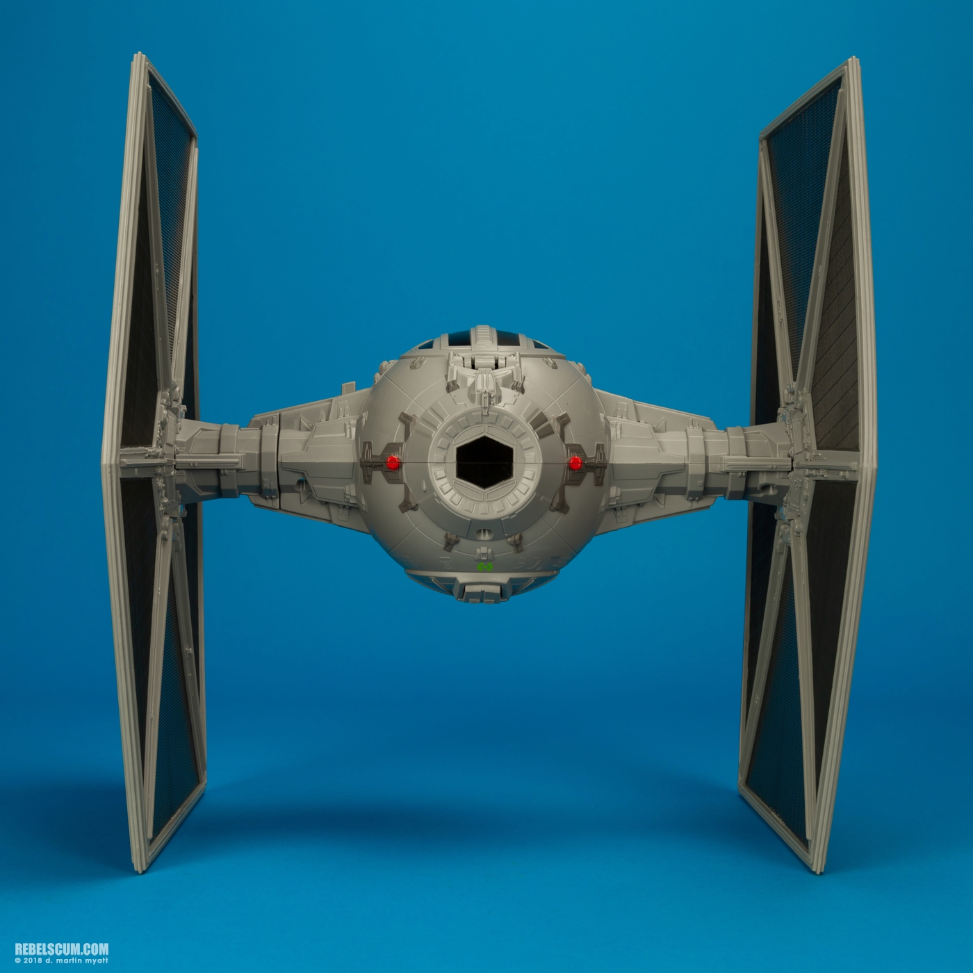 TIE-Fighter-Solo-Star-Wars-Universe-Hasbro-010.jpg