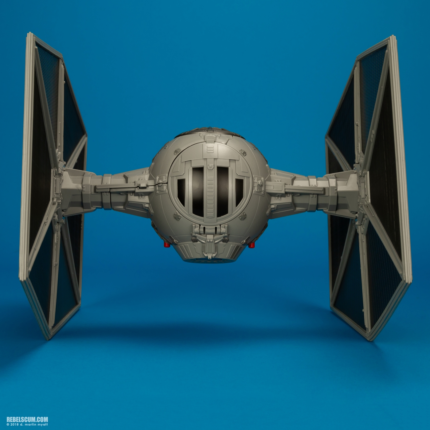 TIE-Fighter-Solo-Star-Wars-Universe-Hasbro-011.jpg