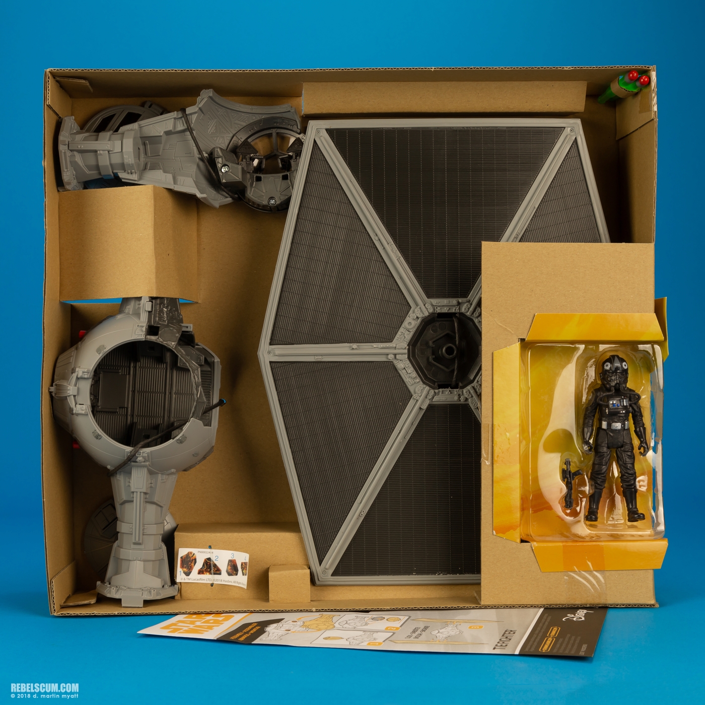 TIE-Fighter-Solo-Star-Wars-Universe-Hasbro-031.jpg