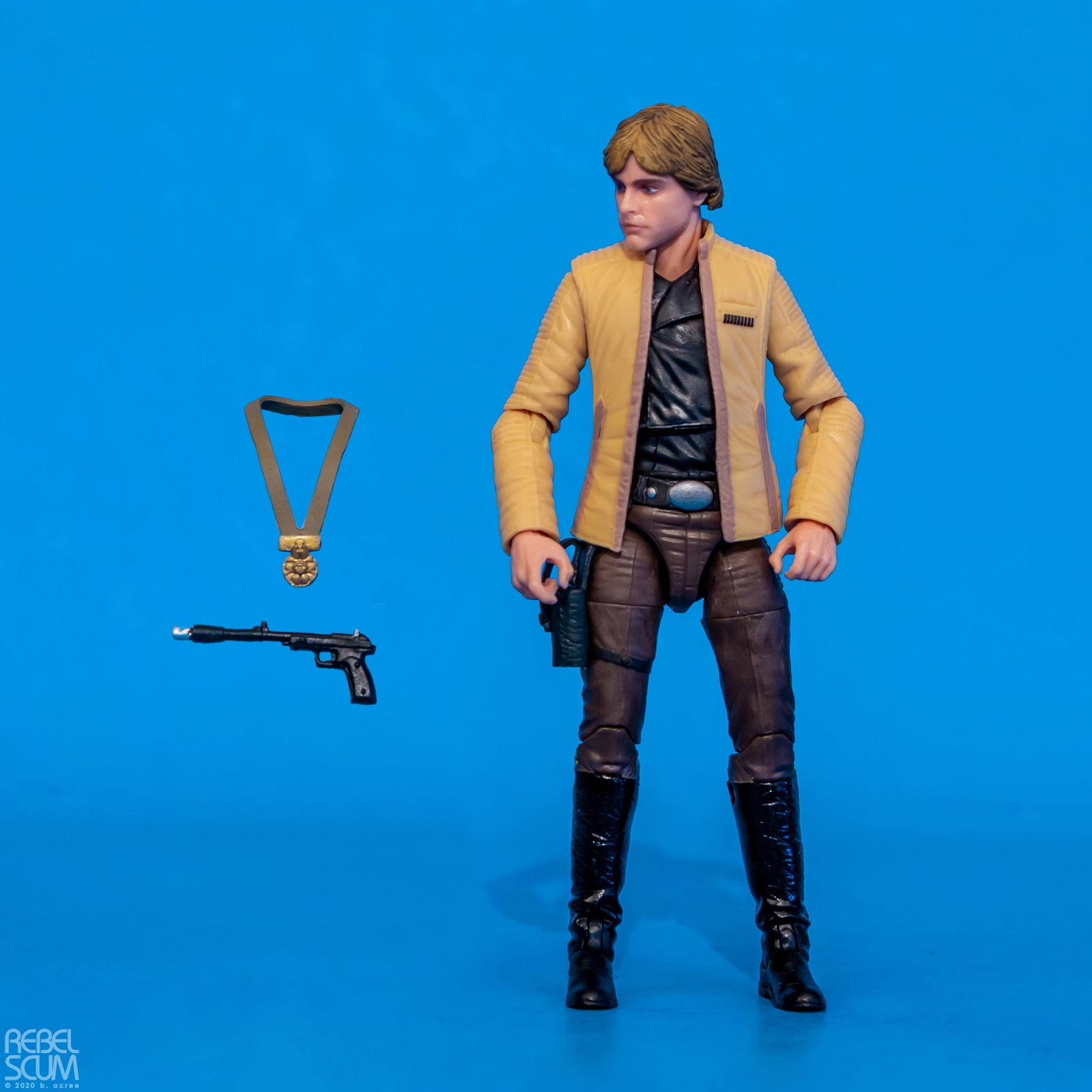 The-Black-Series-100-Luke-Skywalker-008.jpg