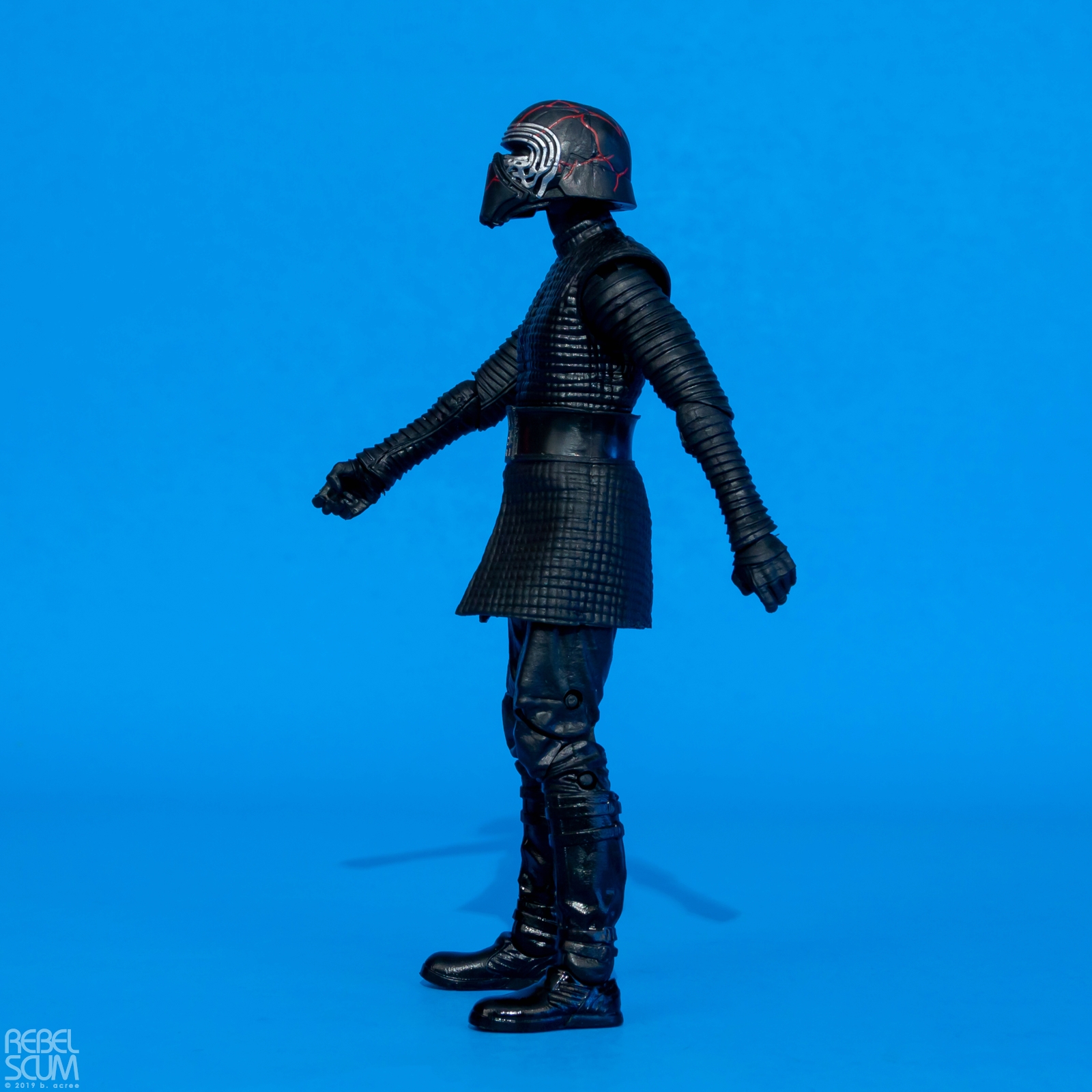 the-black-series-kylo-ren-004.jpg