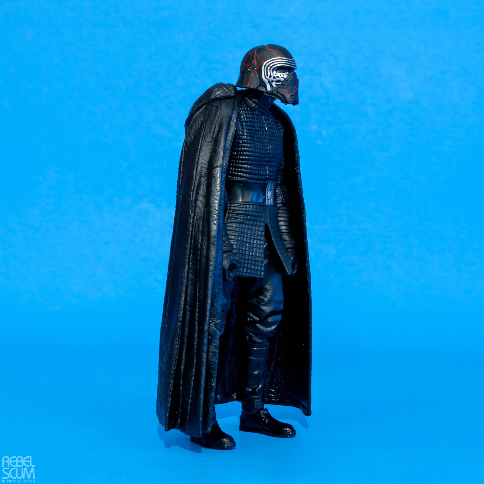 the-black-series-kylo-ren-006.jpg