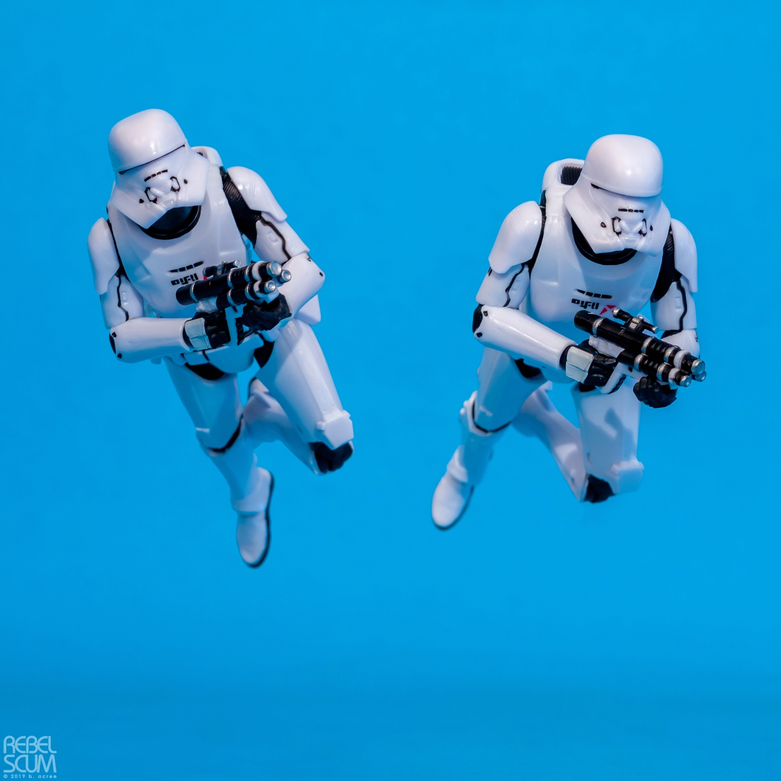 The-Black-Series-99-Jet-Trooper-E4080-E4071-008.jpg