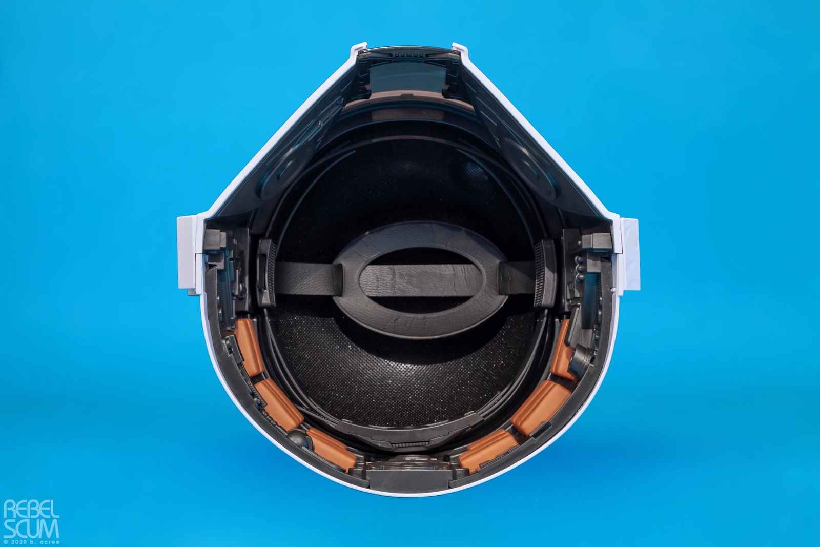 The-Black-Series-Prototype-Boba-Fett-Helmet-015.jpg